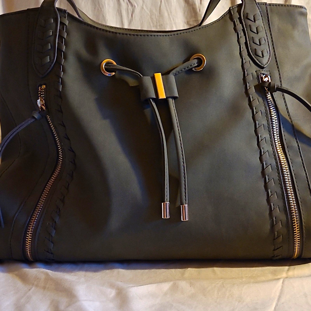 Rosetti Womens Army Green Shoulder Bag Drawstring Zip Lined Inner/Outer Pockets